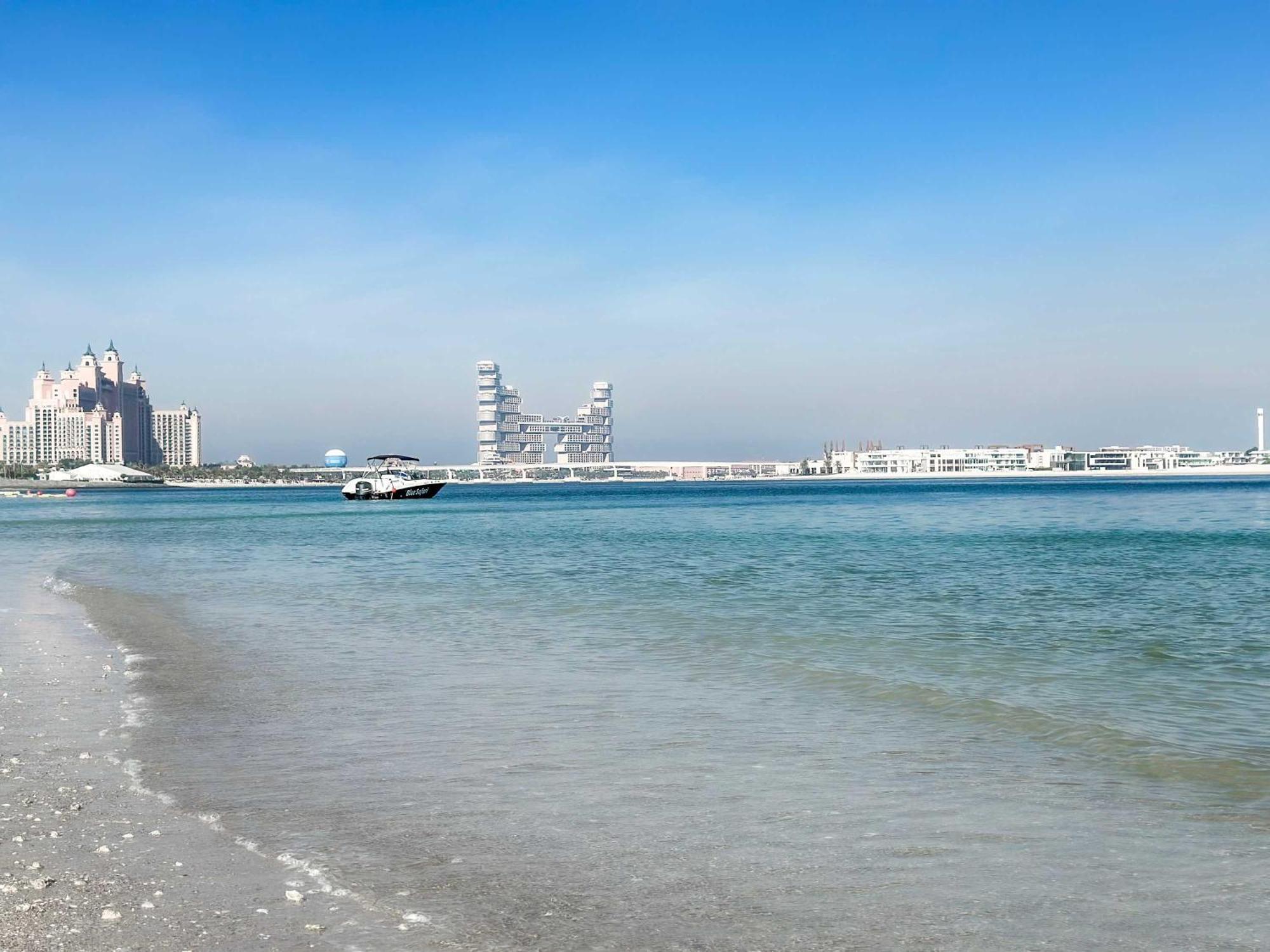 Spacious Beachfront 2 Bedroom Apartment - The 8 Дубай Экстерьер фото