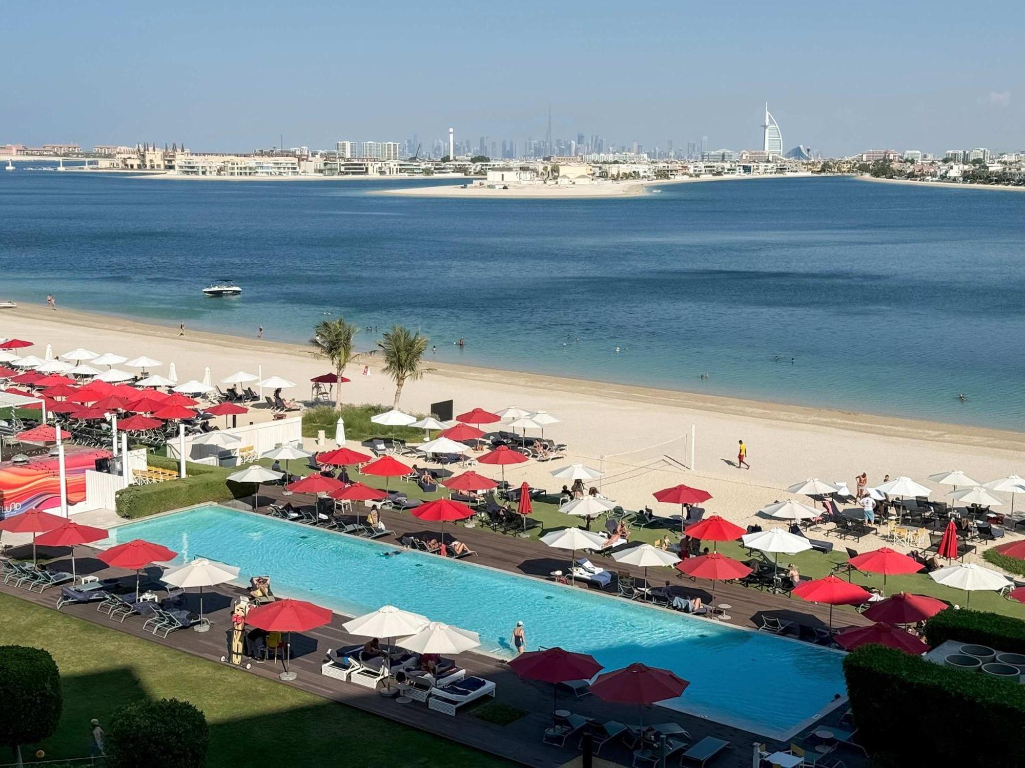 Spacious Beachfront 2 Bedroom Apartment - The 8 Дубай Экстерьер фото
